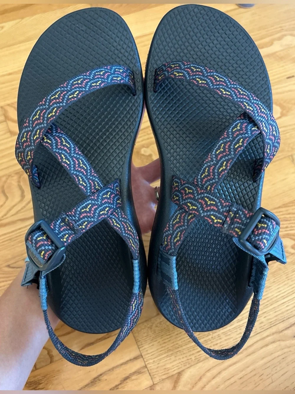 Chaco Women’s Z/1 Classic Sandals Navy Blue Pink Yellow Waves Z1 Shoes Size 9